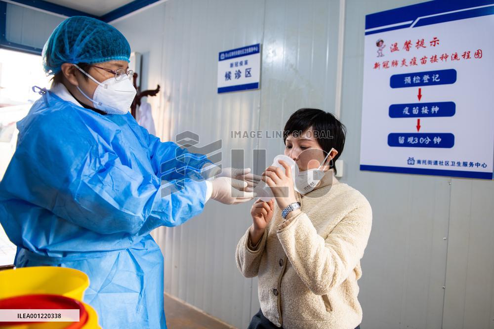 CHINA-HUNAN-CHANGSHA-INHALABLE COVID-19 VACCINE (CN)