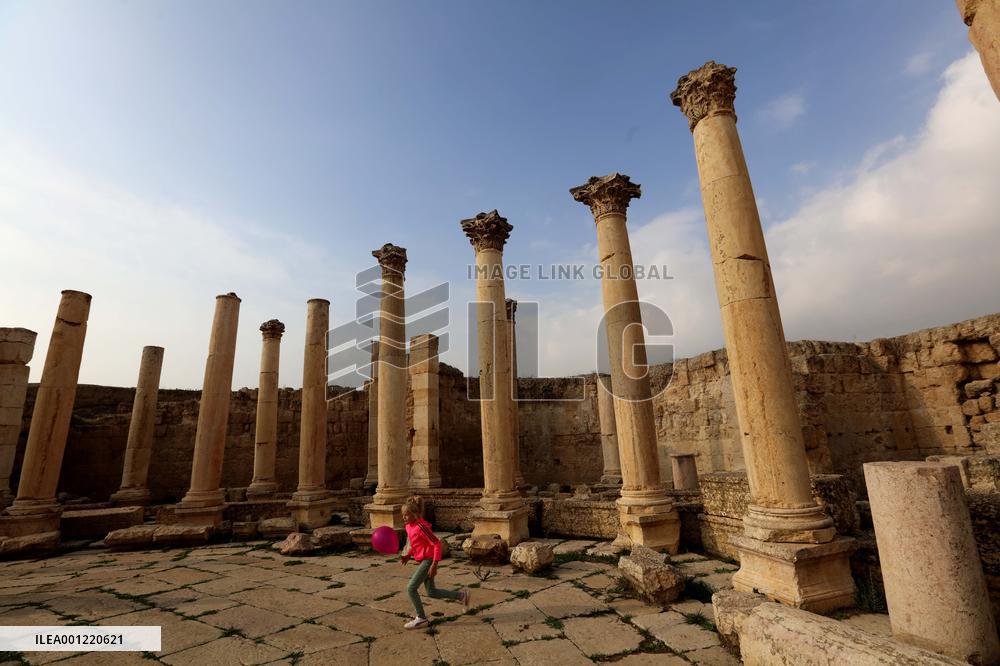 JORDAN-JERASH-ROMAN ARCHEOLOGICAL SITE-TOURISM