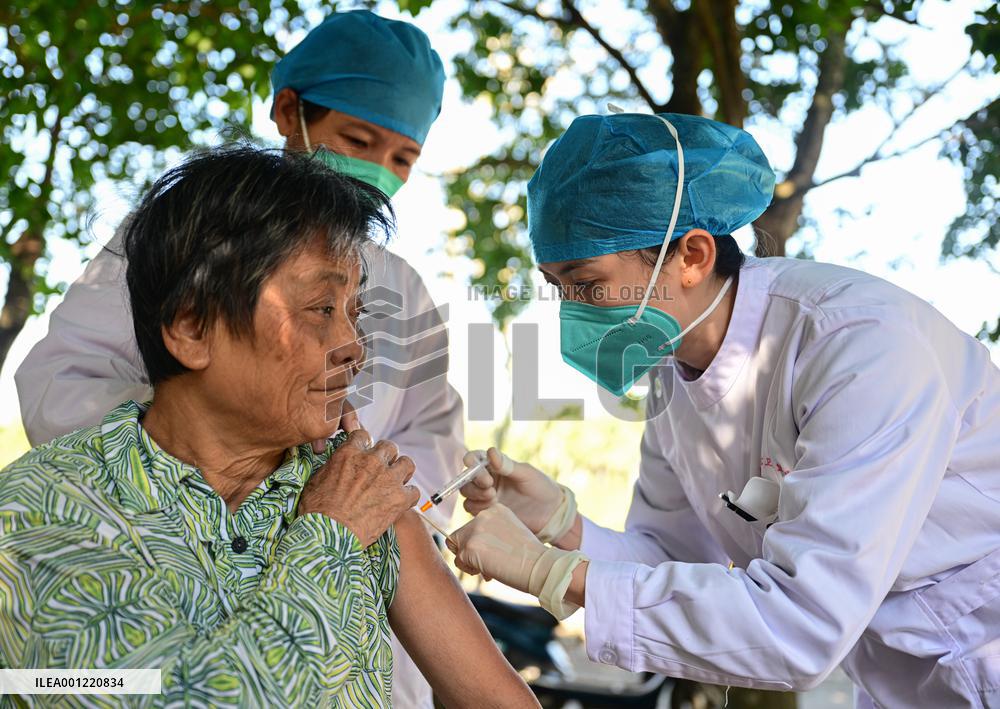 CHINA-HAINAN-WENCHANG-COVID-19-VACCINATION (CN)