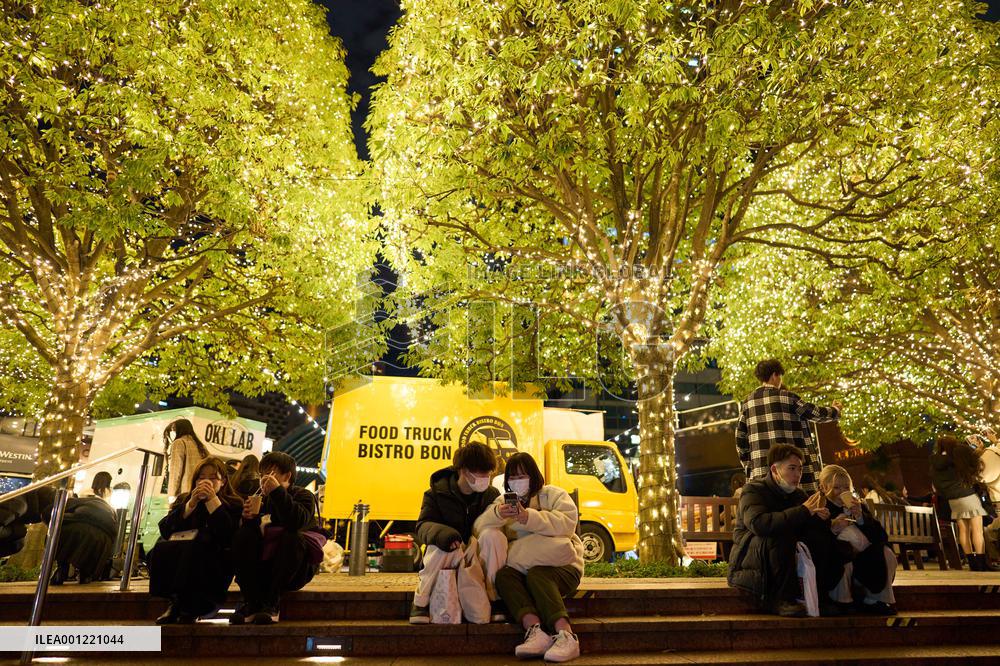JAPAN-TOKYO-CHRISTMAS-CELEBRATION