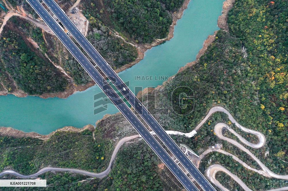 CHINA-GUIZHOU-BRIDGE-OPEN TO TRAFFIC (CN)