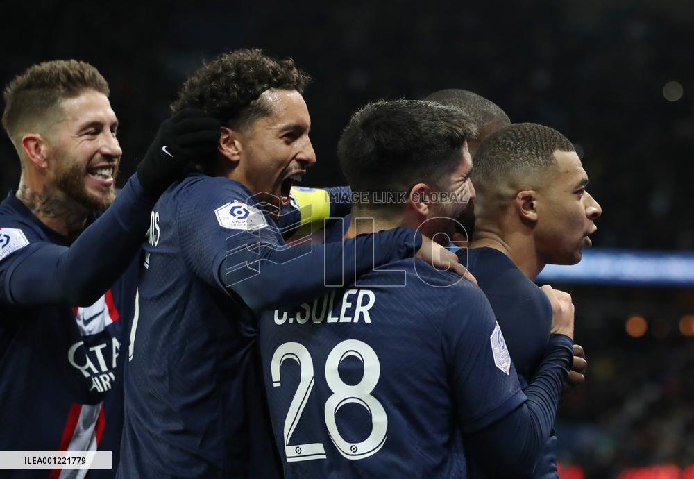 (SP)FRANCE-PARIS-FOOTBALL-LEAGUE 1-PARIS SAINT-GERMAIN VS STRASBOURG ALSACE