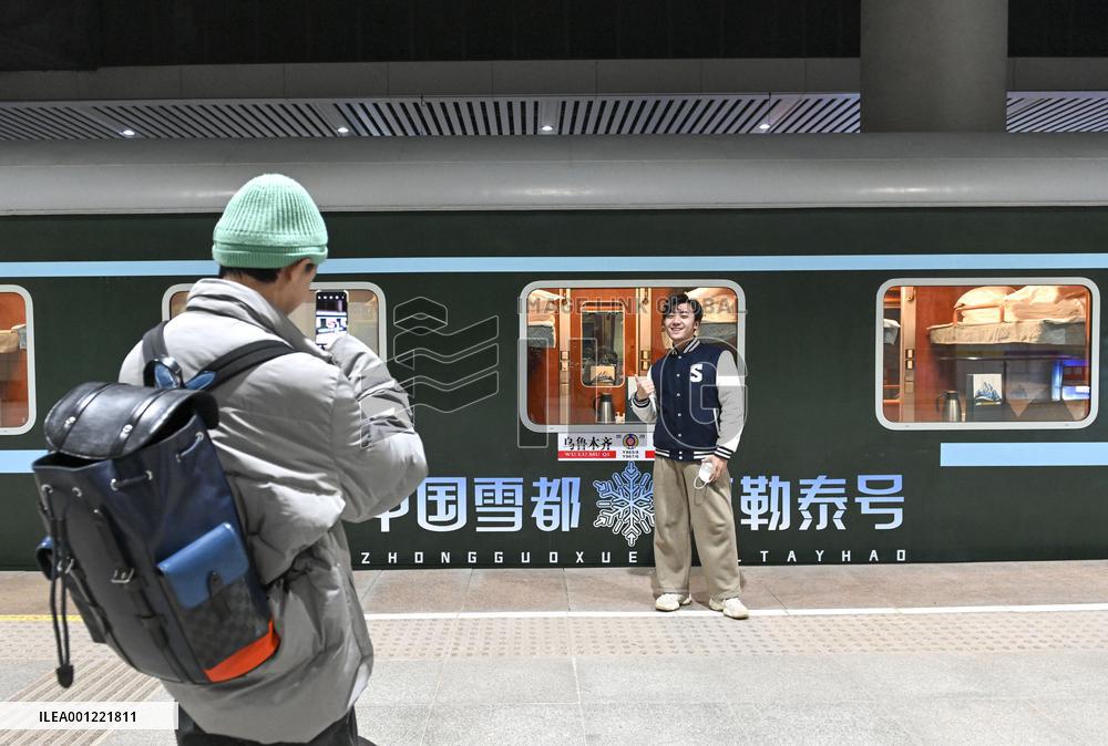 CHINA-XINJIANG-ICE AND SNOW TOURISM-TRAIN (CN)