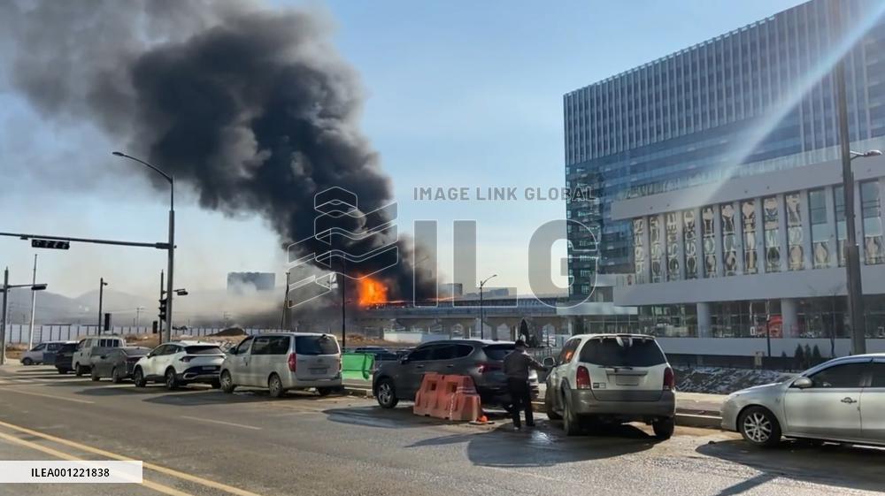 SOUTH KOREA-GWACHEON-EXPRESSWAY-FIRE