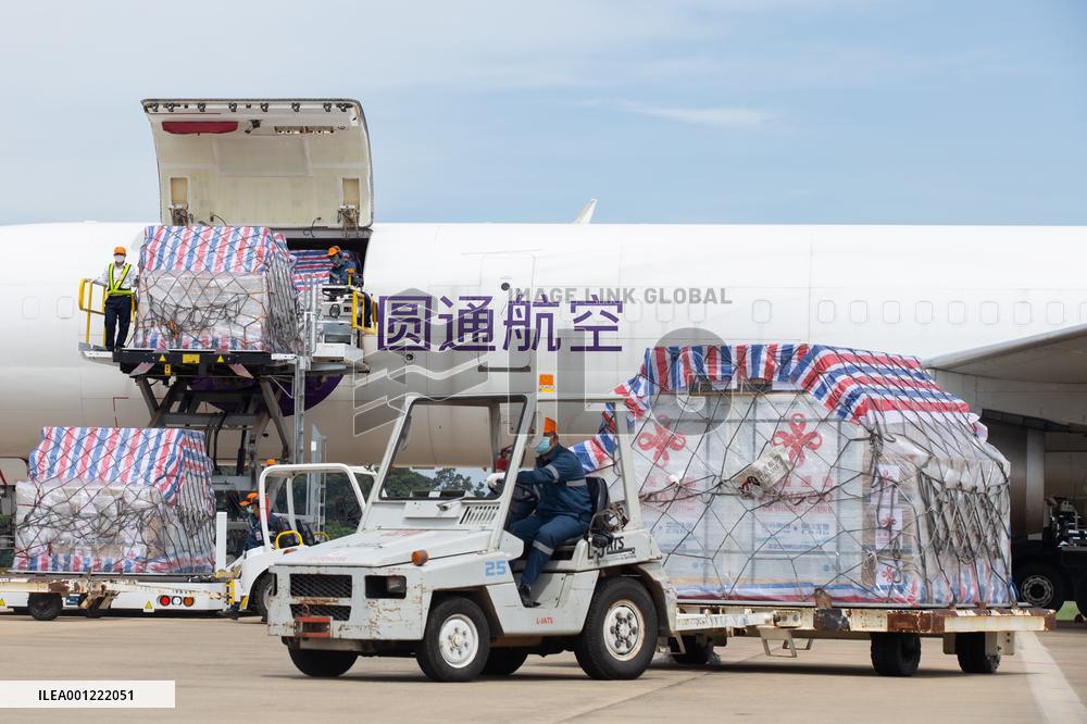Xinhua Headlines: China's global cooperation in fighting COVID-19 bears fruits