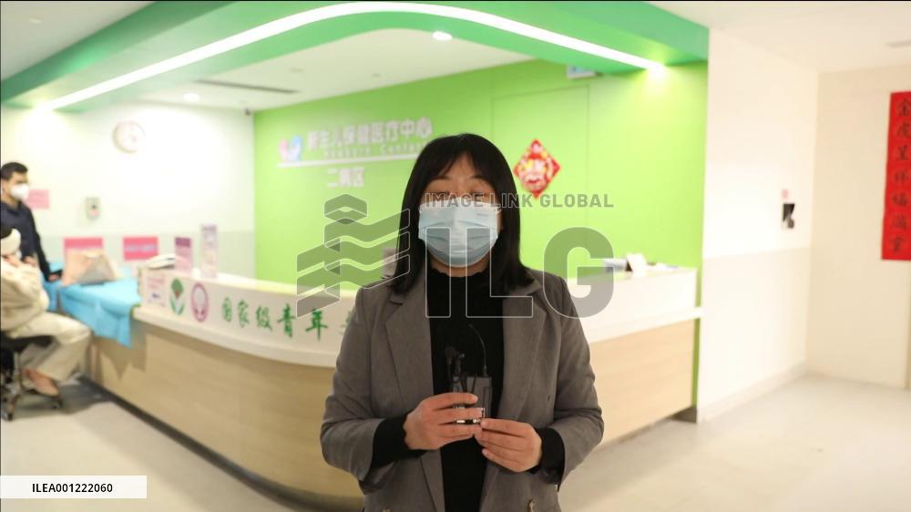 Medical staff make all-out efforts to treat newborns with COVID-19 in S. China's Guangxi