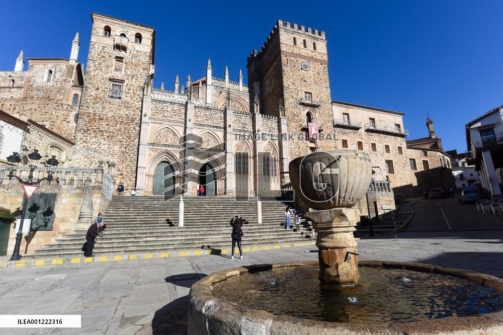 SPAIN-EXTREMADURA-GUADALUPE-BEST TOURISM VILLAGE