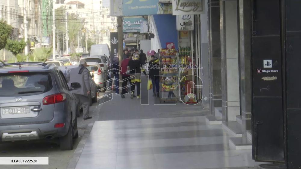 Palestinians wish for peaceful new year