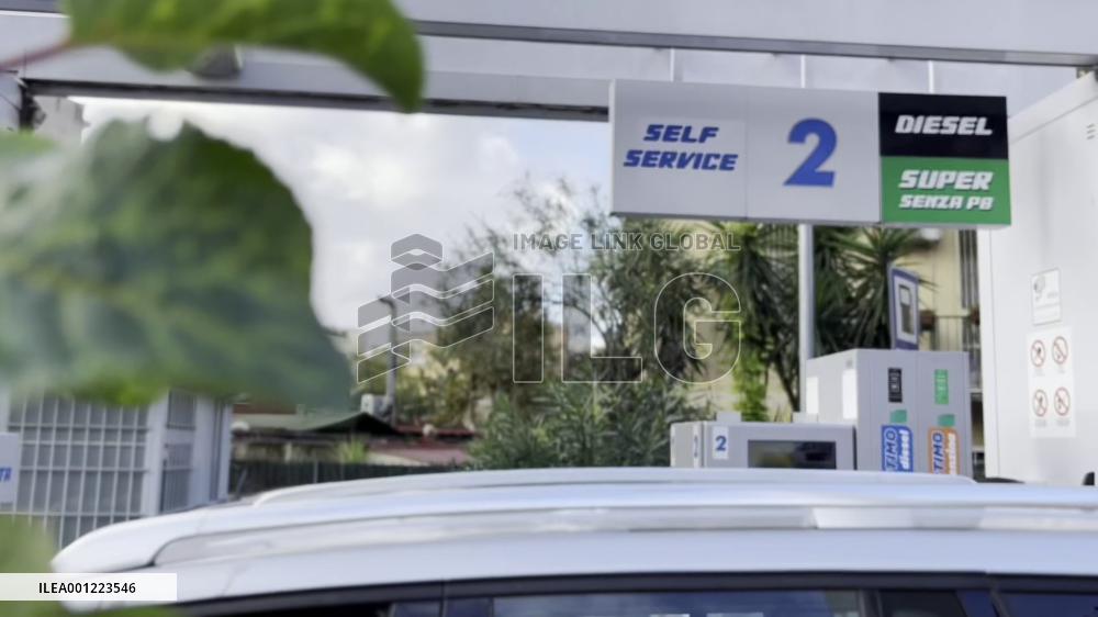 Fuel prices surge in Italy as tax discount expires