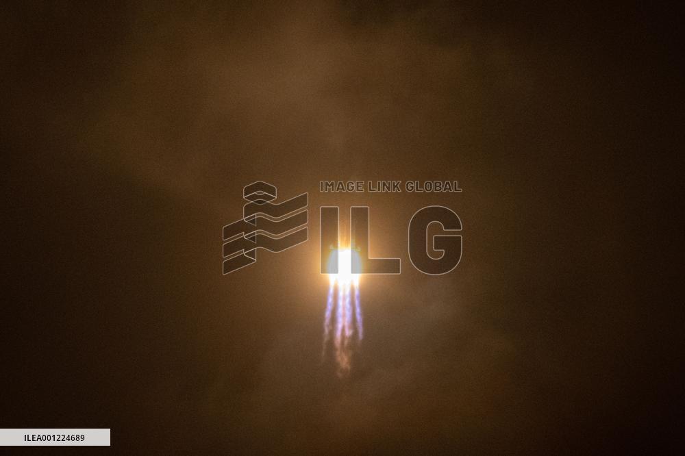 (EyesonSci) CHINA-HAINAN-WENCHANG-SATELLITE-LAUNCH (CN)
