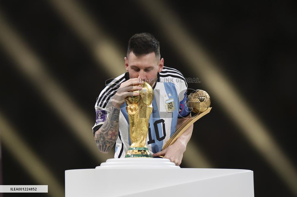 (SP)XINHUA-PICTURES OF THE YEAR 2022-SPORT