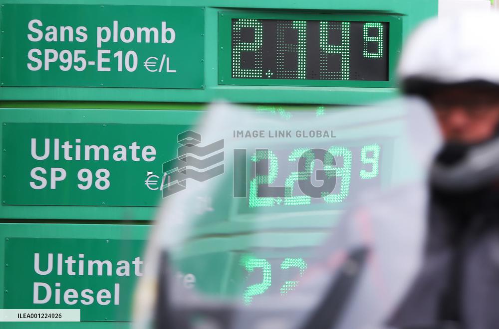 XINHUA-PICTURES OF THE YEAR 2022-WORLD NEWS