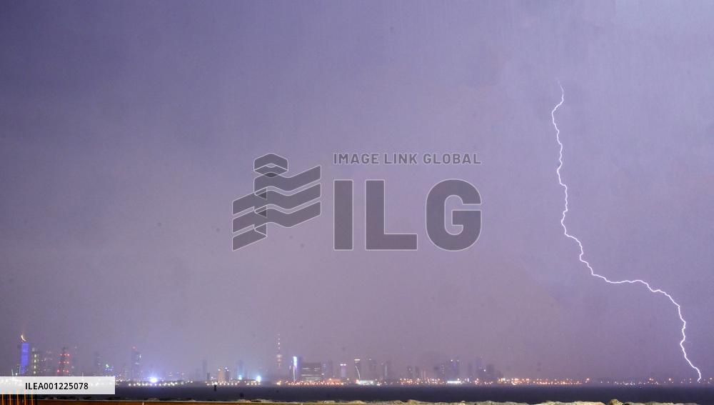 KUWAIT-KUWAIT CITY-THUNDERSTORM-FLOOD