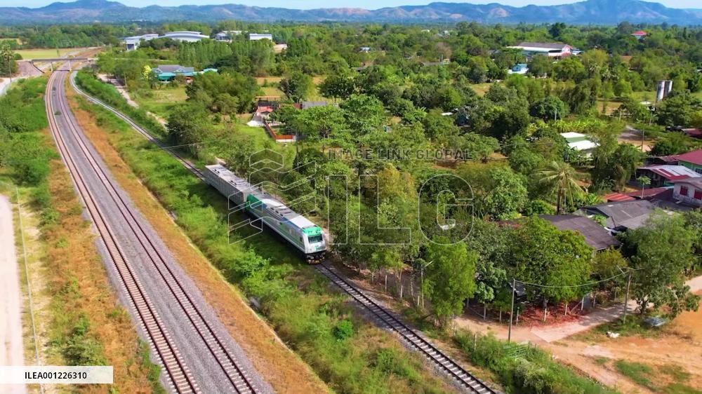 Chinese-made battery-powered locomotive tested in Thailand