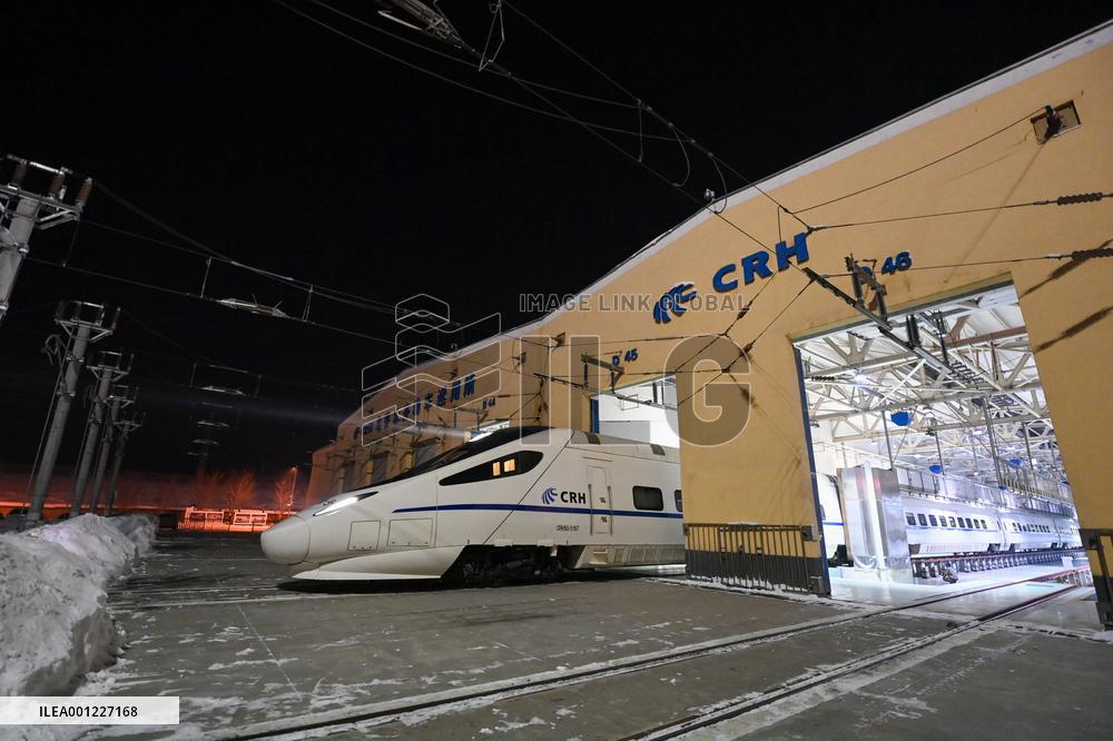 CHINA-XINJIANG-URUMQI-BULLET TRAIN-MAINTENANCE (CN)