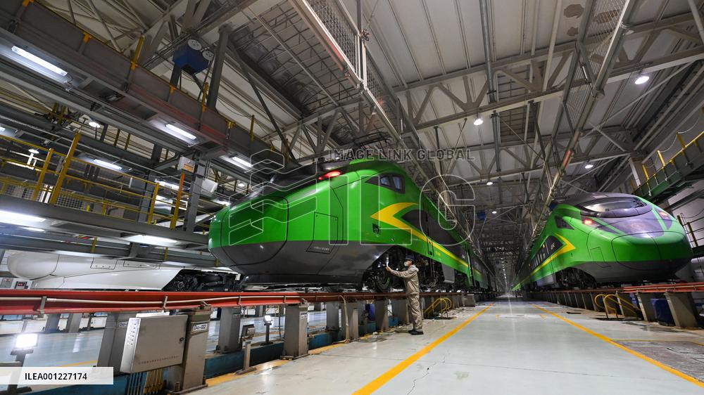 CHINA-XINJIANG-URUMQI-BULLET TRAIN-MAINTENANCE (CN)