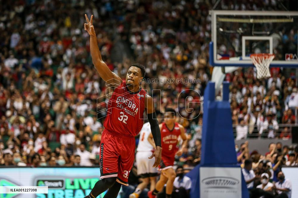 (SP) PHILIPPINES-BULACAN PROVINCE-BASKETBALL-PBA FINALS-BAY AREA DRAGONS VS GINEBRA SAN MIGUEL