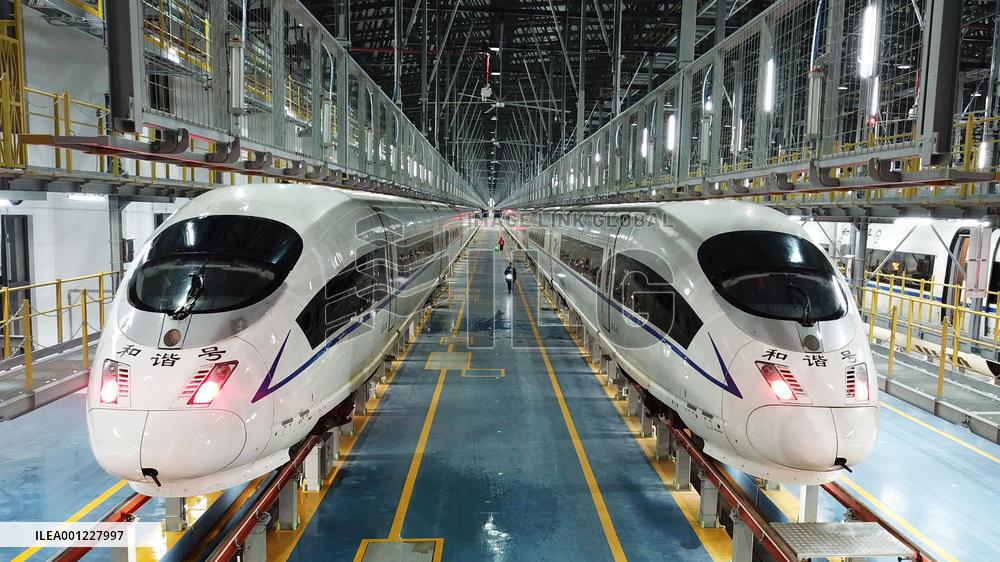 CHINA-HUNAN-CHANGSHA-TRAIN-MAINTENANCE-SPRING FESTIVAL TRAVEL RUSH (CN)