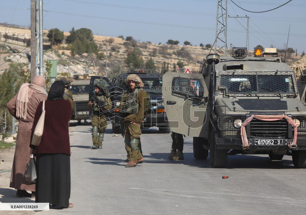 MIDEAST-HEBRON-SHOOTING ATTACK