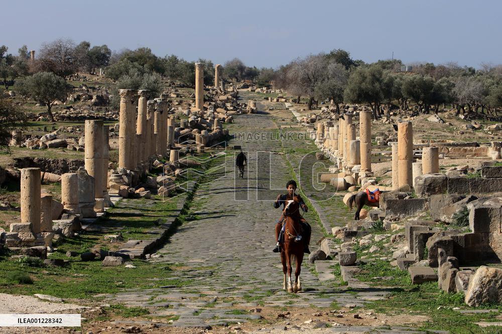 JORDAN-UMM QAIS-ARCHEOLOGICAL SITE-TOURISM