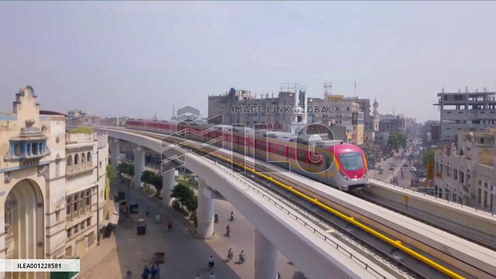 Pakistan-China cooperation crucial for regional peace, prosperity: Pakistani president