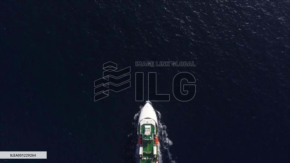 Two Chinese manned submersibles complete 175 dives in 2022