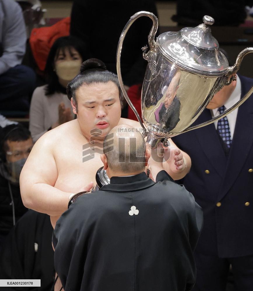 New Year Grand Sumo Tournament