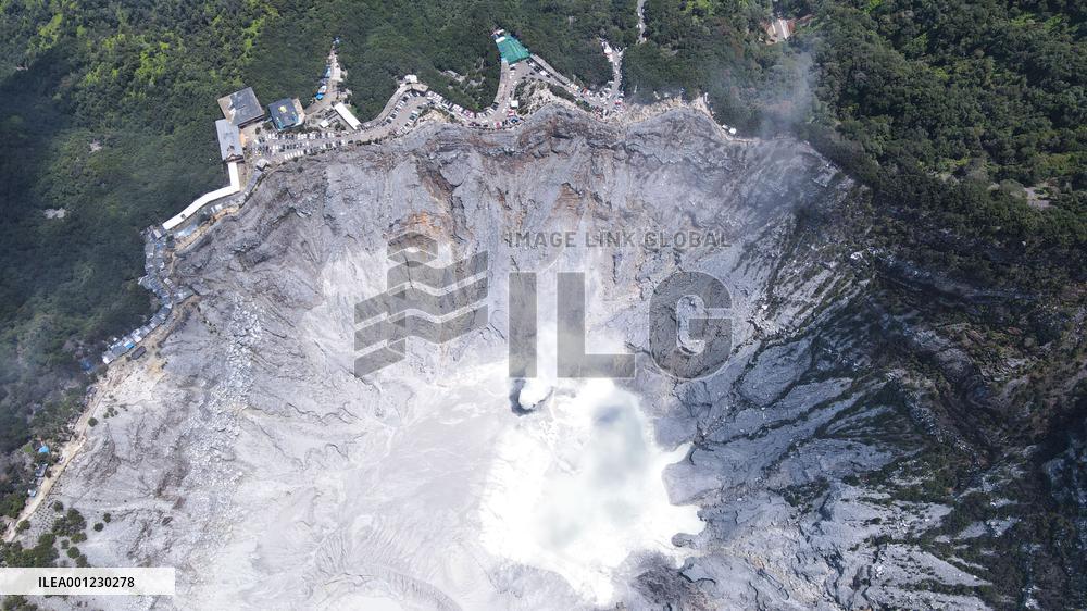 INDONESIA-BANDUNG-VOLCANO-TOURISM