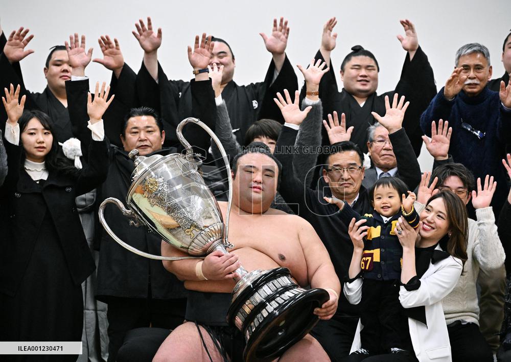 New Year Grand Sumo Tournament