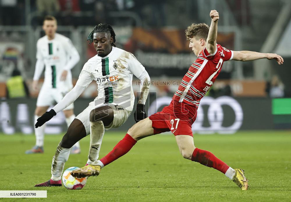 (SP)GERMANY-AUGSBURG-FOOTBALL-BUNDESLIGA-AUGSBURG VS MOENCHENGLADBACH