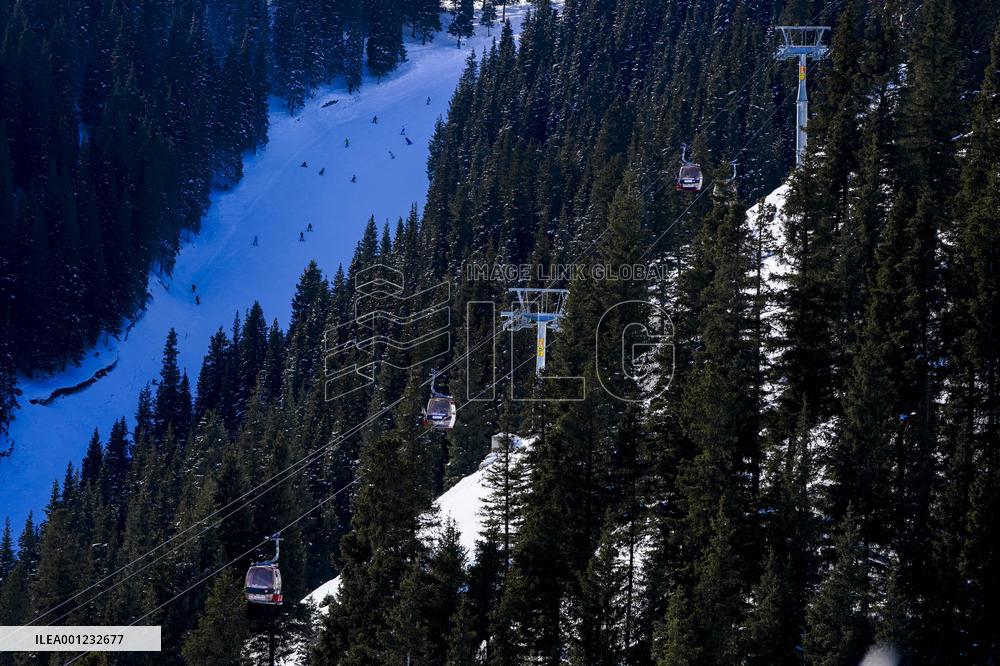 CHINA-XINJIANG-URUMQI-WINTER TOURISM (CN)
