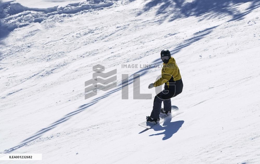 CHINA-XINJIANG-URUMQI-WINTER TOURISM (CN)