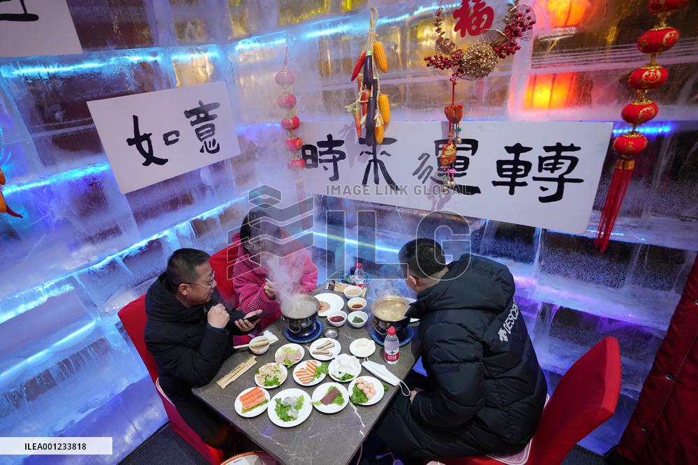 CHINA-HEILONGJIANG-HARBIN-ICE-MADE BOOTHS (CN)