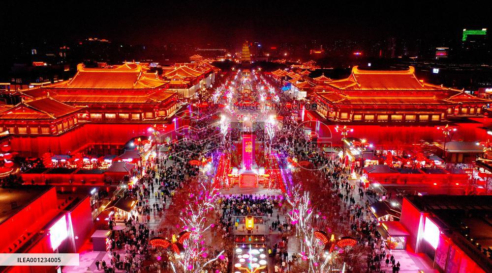 CHINA-SHAANXI-XI'AN-LIGHTS AND LANTERNS (CN)