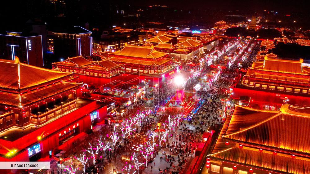 CHINA-SHAANXI-XI'AN-LIGHTS AND LANTERNS (CN)