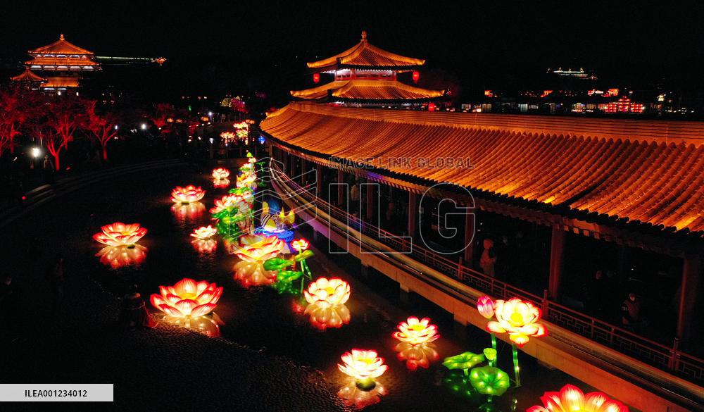 CHINA-SHAANXI-XI'AN-LIGHTS AND LANTERNS (CN)