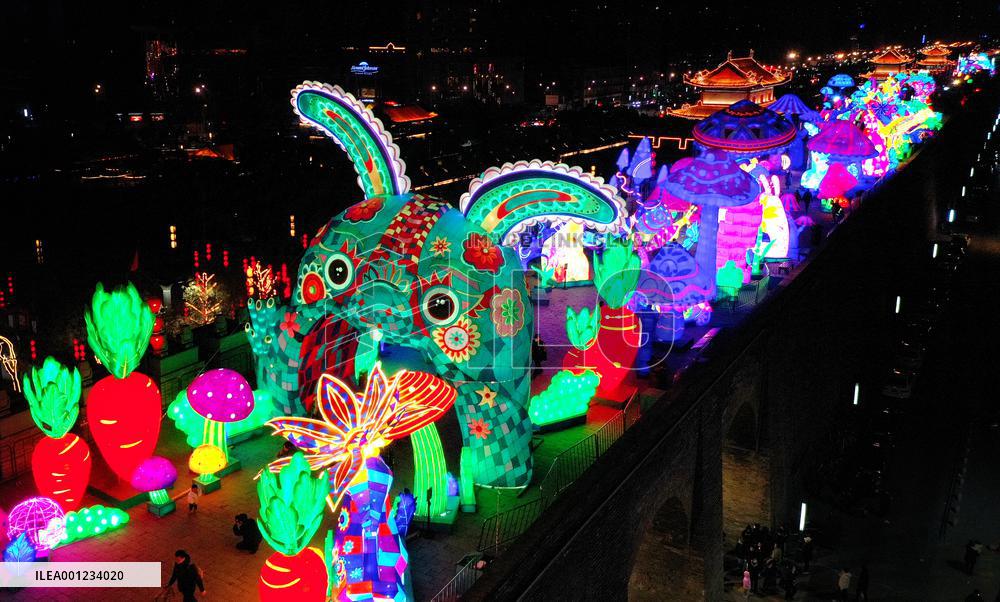 CHINA-SHAANXI-XI'AN-LIGHTS AND LANTERNS (CN)