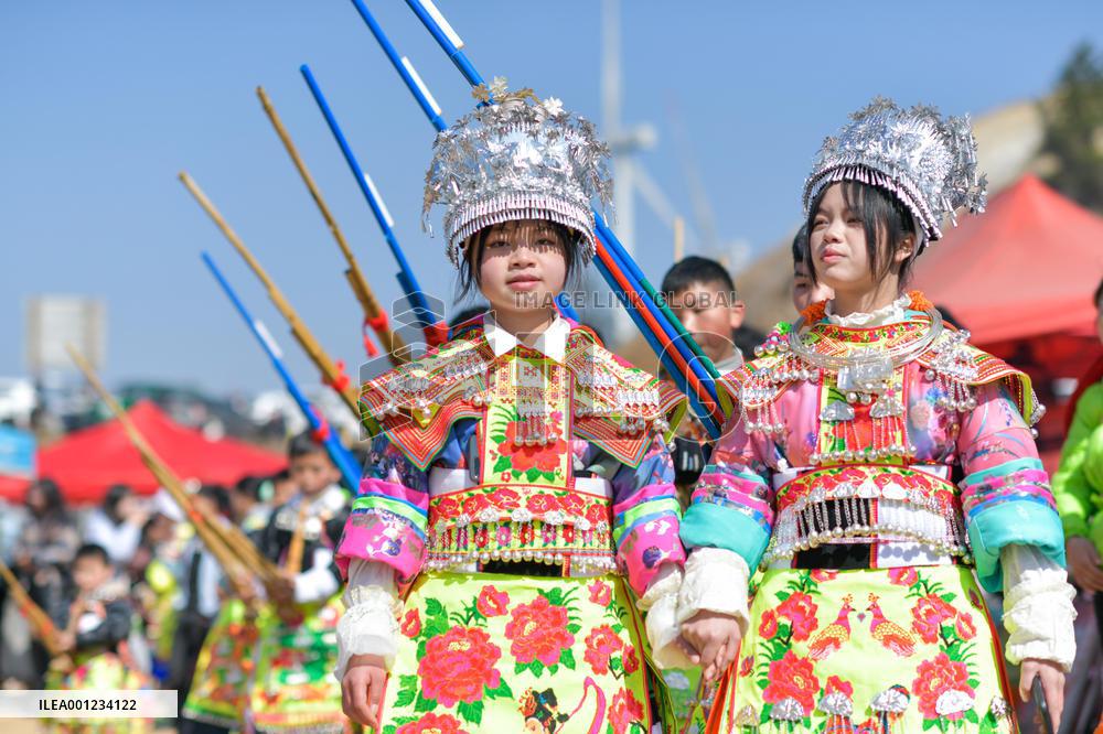 CHINA-GUIZHOU-MIAO ETHNIC GROUP-CUSTOM-"TIAOYUE" (CN)