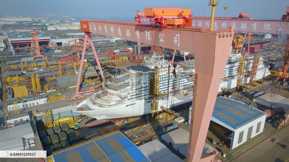 Xinhua Headlines: China's shipbuilders catch tailwind to sail on brighter journey