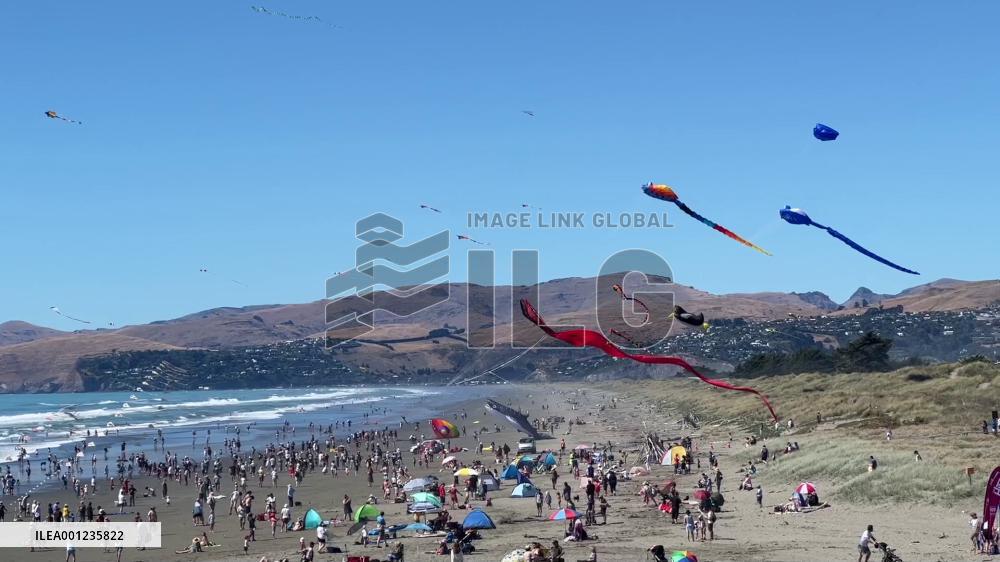 Thousands enjoy Kite Day in New Zealand's Christchurch