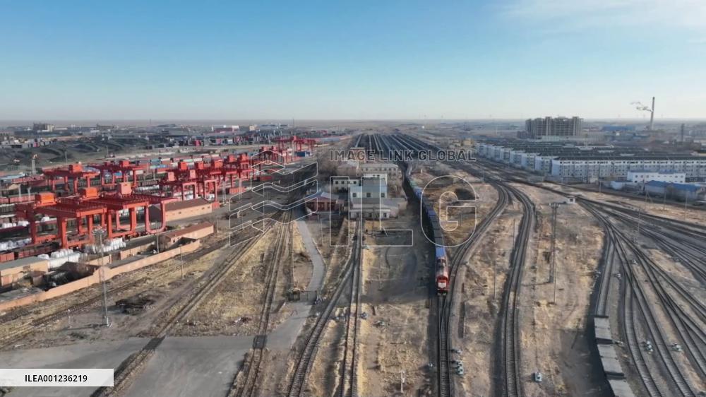 China-Mongolia border port sees cargo volume rise in Jan.