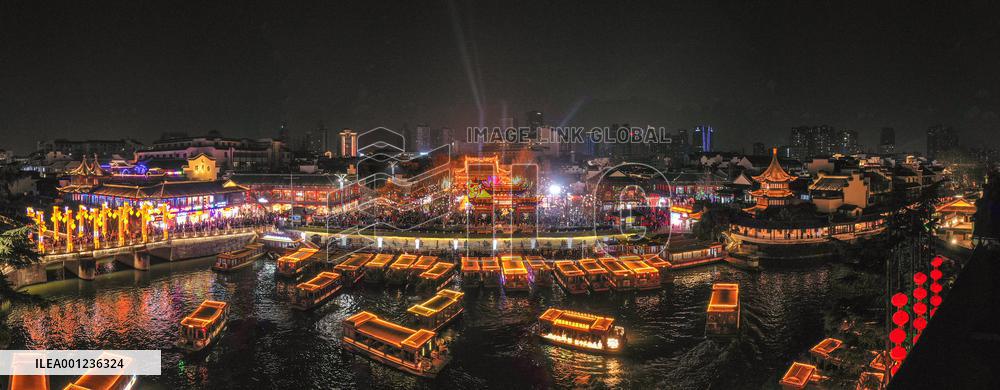 CHINA-LANTERN FESTIVAL-LANTERN FAIRS-LIGHT SHOWS (CN)