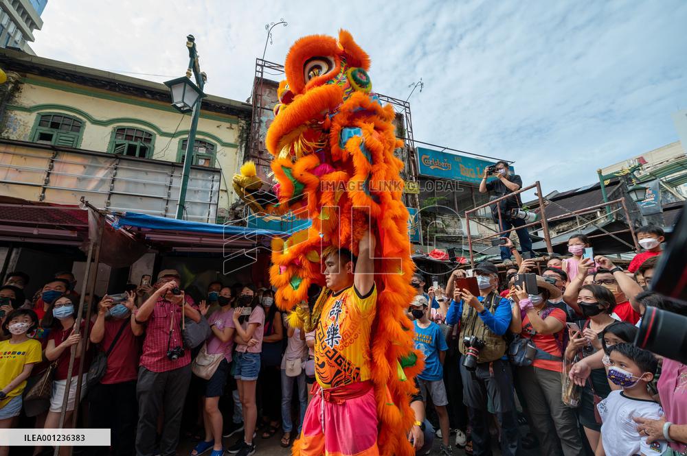 MALAYSIA-KUALA LUMPUR-LANTERN FESTIVAL-CELEBRATION