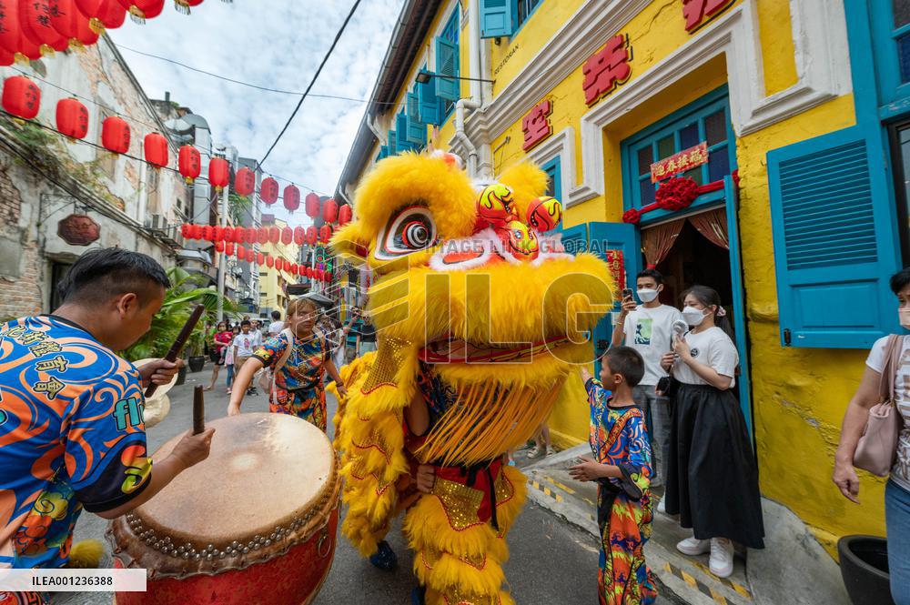 MALAYSIA-KUALA LUMPUR-LANTERN FESTIVAL-CELEBRATION