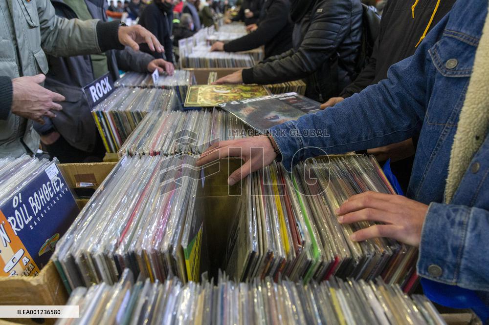GREECE-ATHENS-DAILY LIFE-VINYL MARKET
