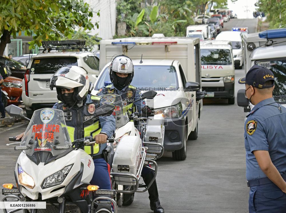 Deportation of robbery suspects held in Manila