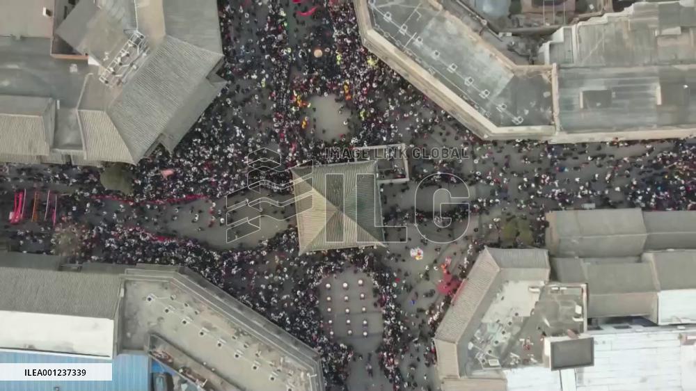 Carnival-like event Shehuo wows tourists in rural China