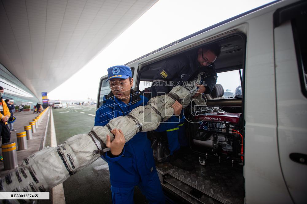CHINA-HUBEI-WUHAN-RESCUE TEAM-TÜRKIYE-EARTHQUAKE (CN)