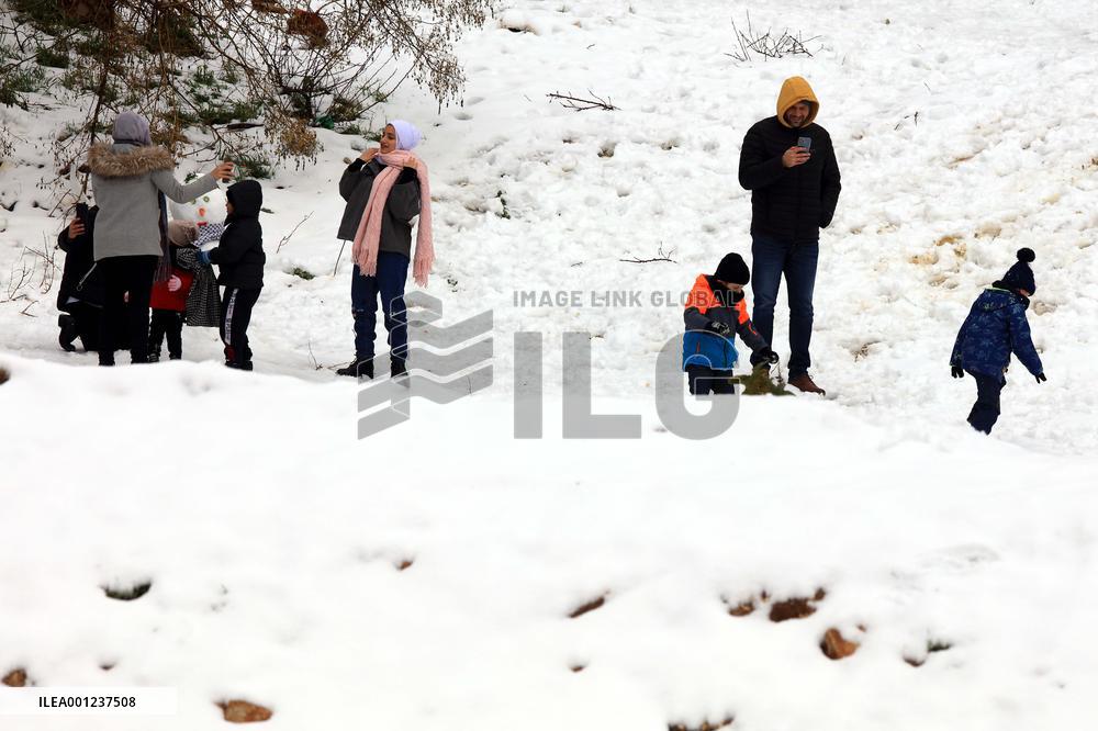 JORDAN-AMMAN-SNOWFALL