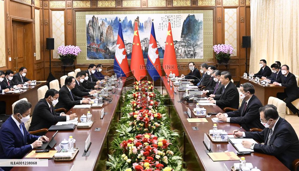 CHINA-BEIJING-XI JINPING-CAMBODIAN PM-HUN SEN-MEETING (CN)